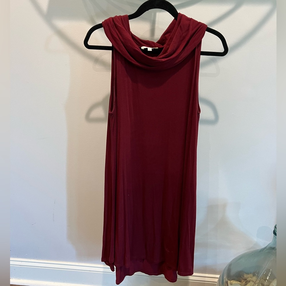 Red sleeveless dress